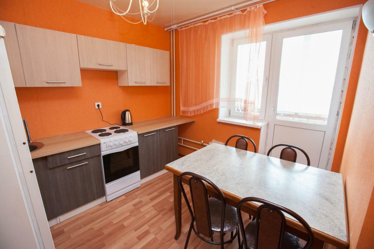 Apartament on Chetaeva Appartement Kazan Buitenkant foto