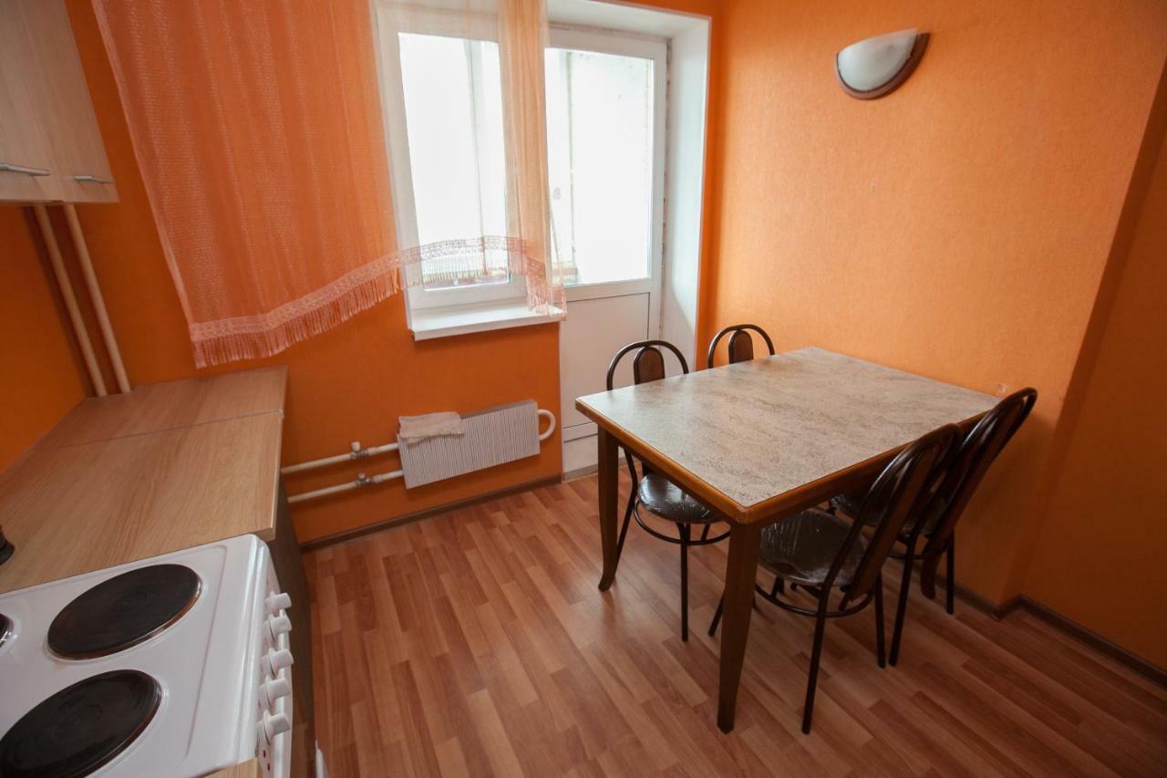 Apartament on Chetaeva Appartement Kazan Buitenkant foto